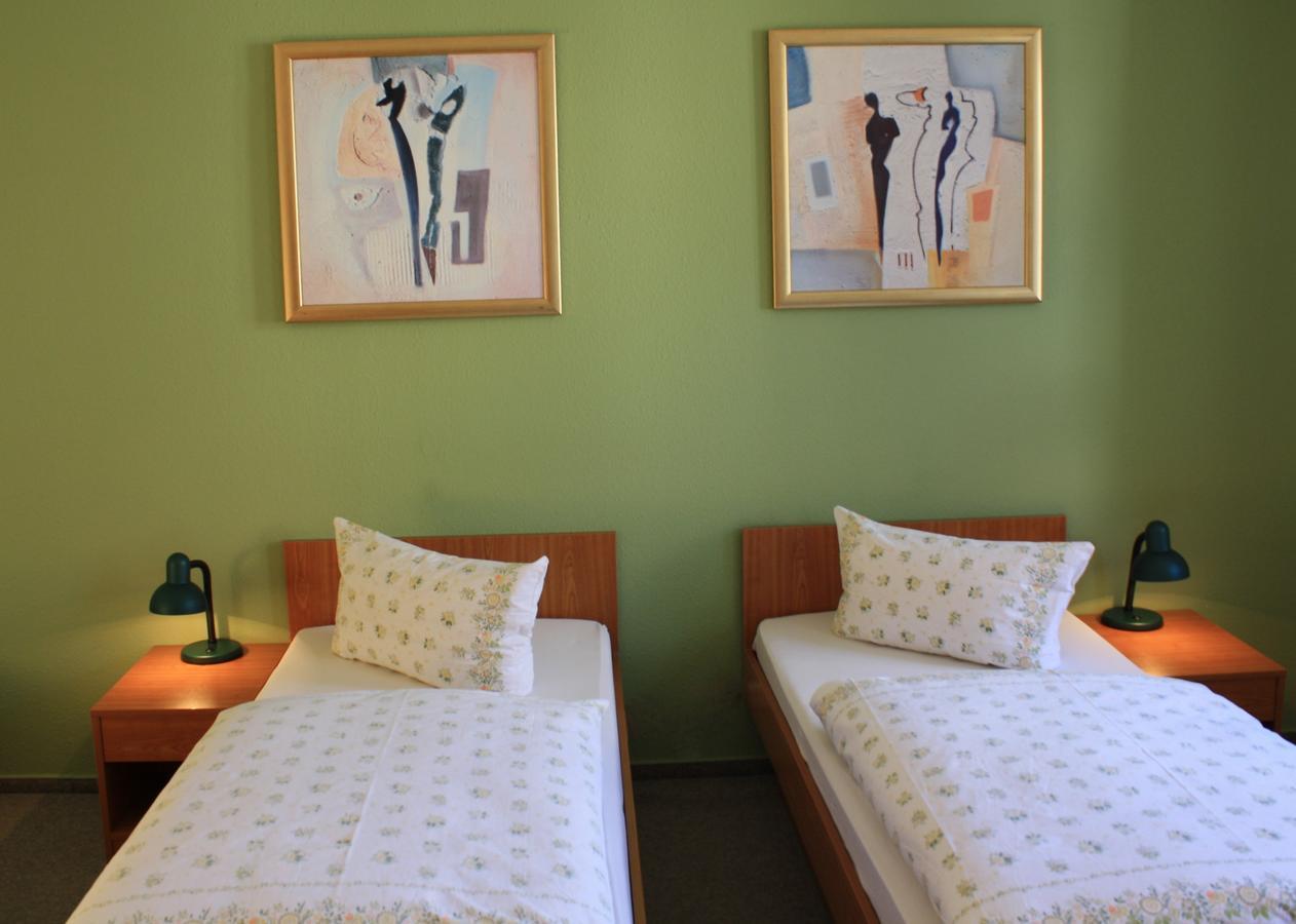 "Zum Heiligen Geisthof" Hotel Parchim Luaran gambar